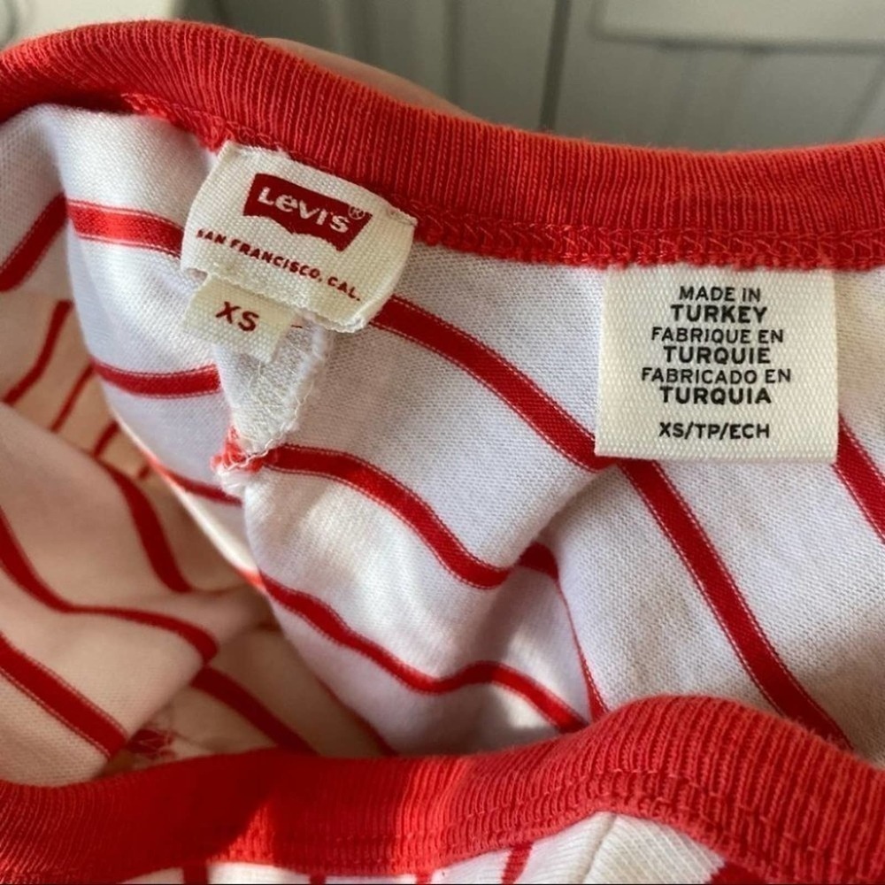 Levi’s Red‎ Striped Back Scoop Tee Short Sleeve Size XSmall - Picture 6 of 8